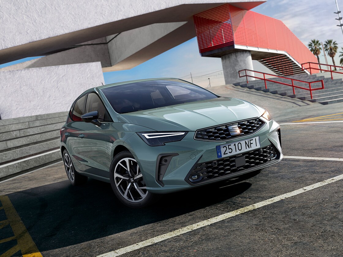 Side view of the seat trim Ibiza parked outdoors 