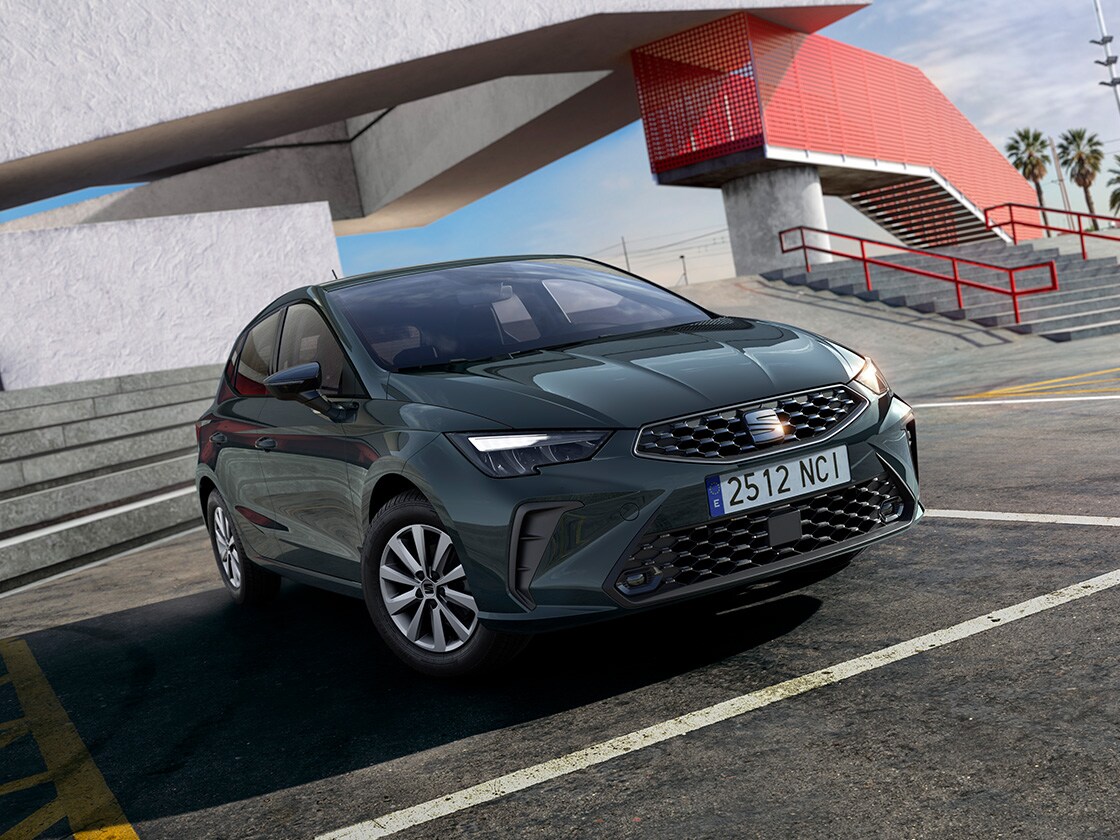 Side view of the seat ibiza reference trim parked outdoors 