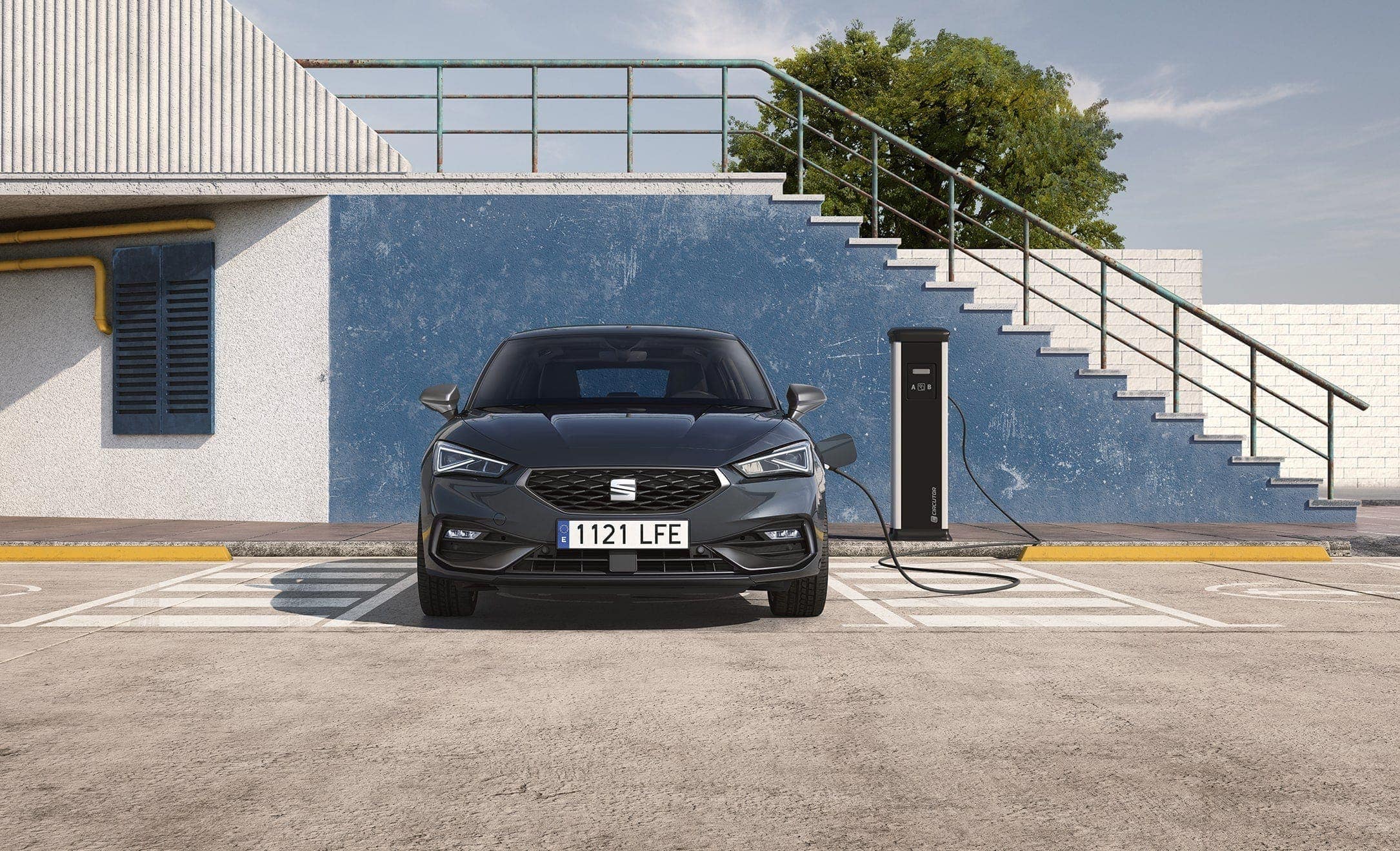 SEAT Leon 2020 eHybrid front view 