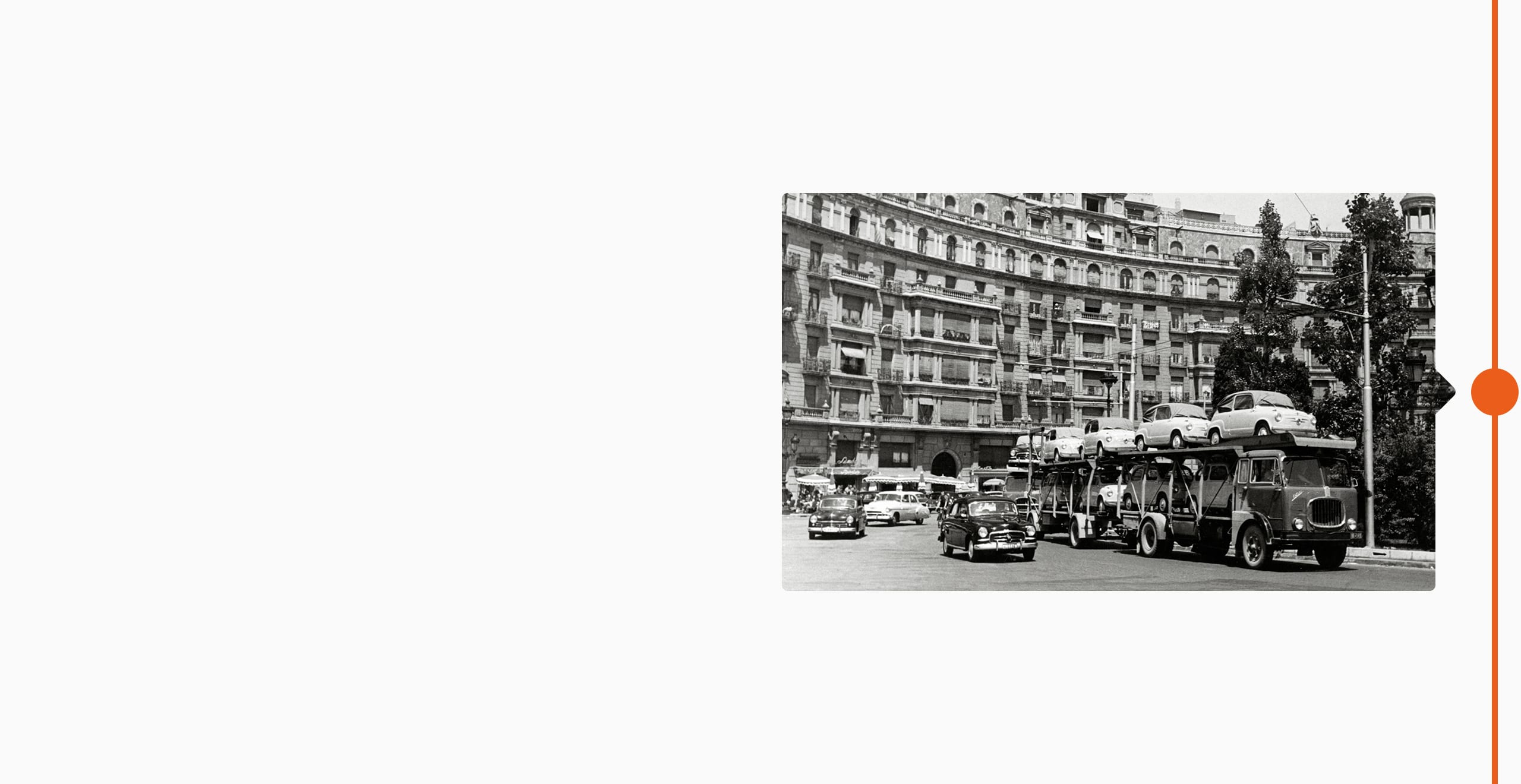 SEAT histoire de la marque 1956 - voitures chargées sur un camion