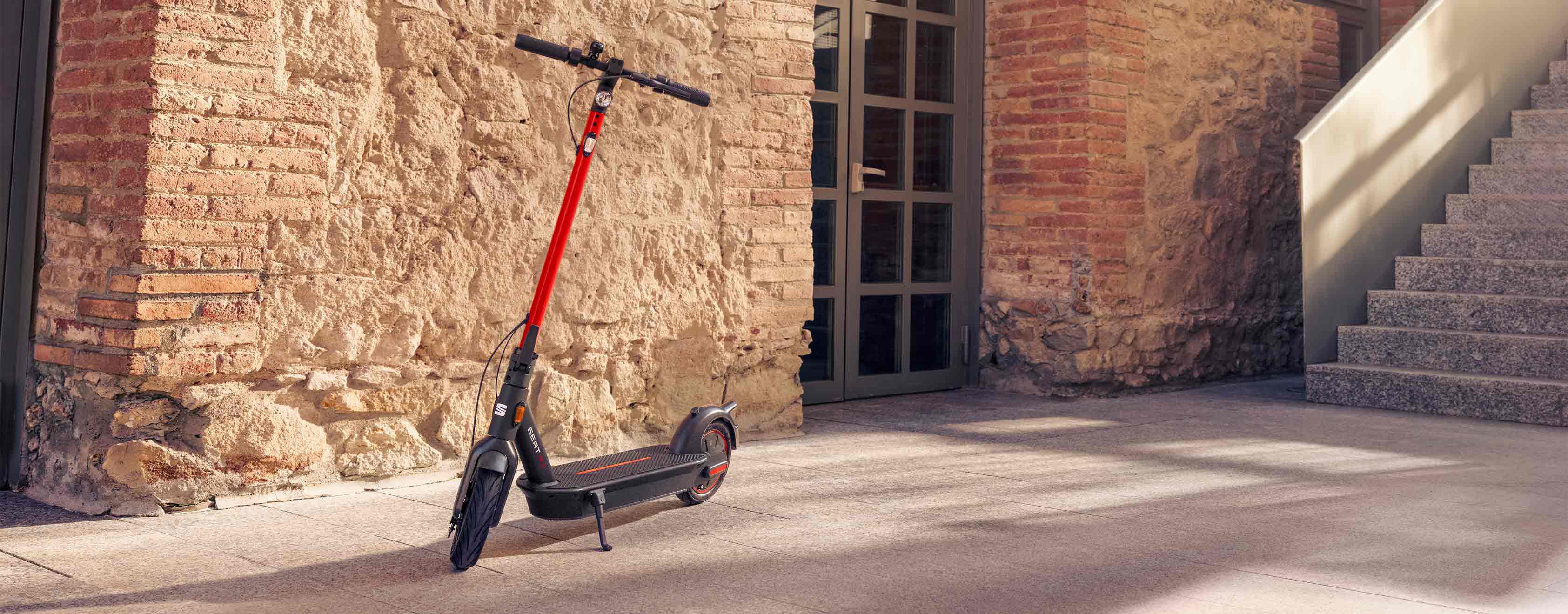 SEAT MÓ eKickScooter65 éléctrique vu de face